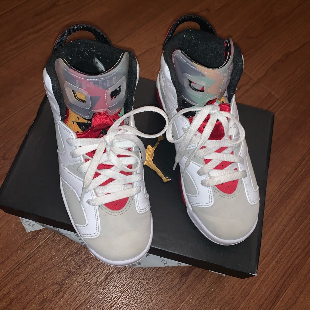 USED Air Jordan 6 Retro - Size 5Y (boys)